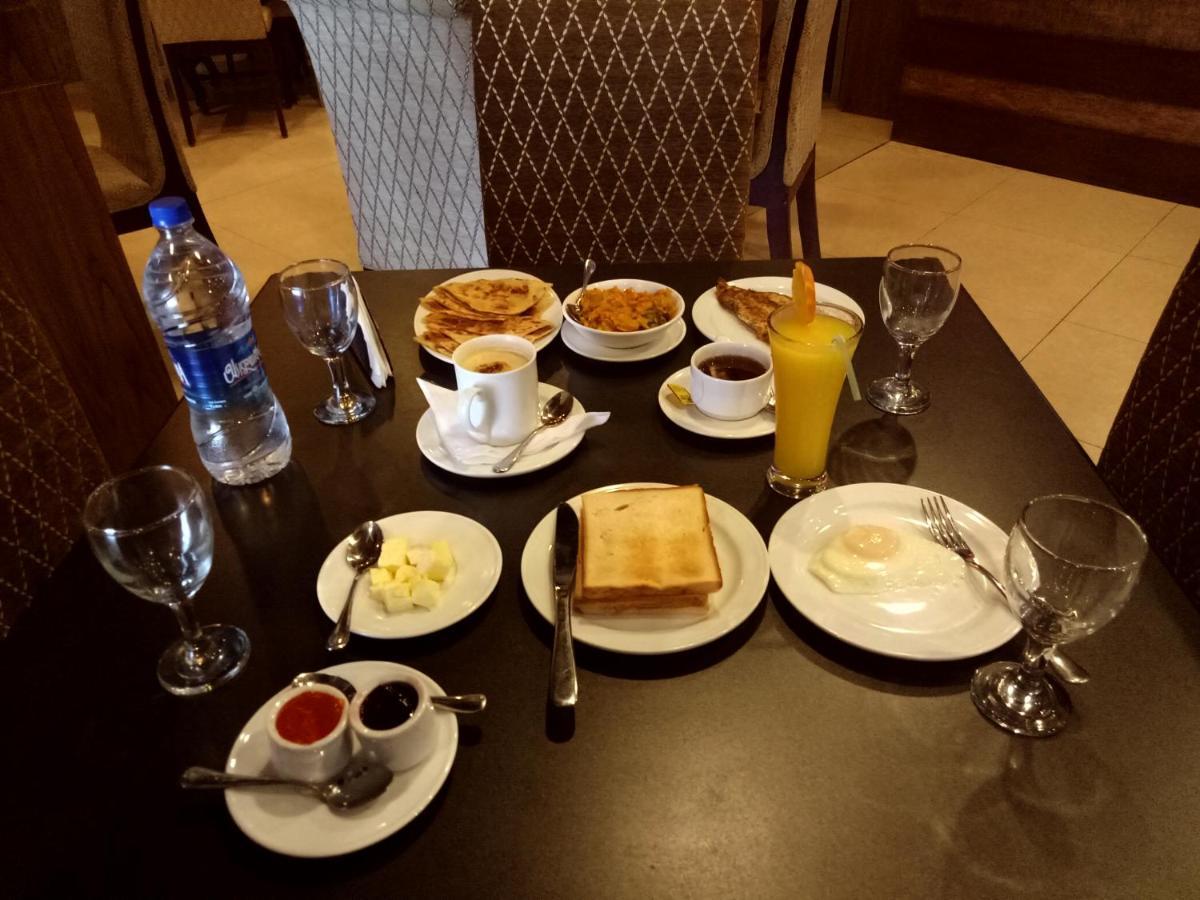 The Alina Hotel & Suites 치타공 외부 사진